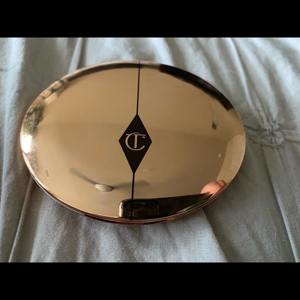 Charlotte Tilbury Flawless AirBrush Powder